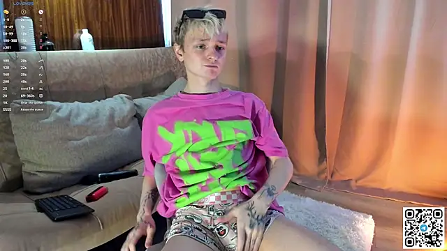 Logan mett online show from April 14, 11:49 am