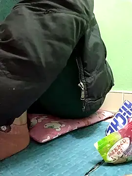 Snapshot of Amanda-_ena- chatting on December 15, 10:58 pm Amanda- ena- online show from December 15, 10:58 pm