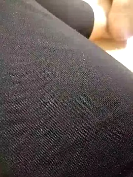 Snapshot of Amanda-_ena- chatting on February 19, 11:17 am Amanda- ena- online show from February 19, 11:17 am