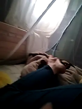 Snapshot of Amanda-_ena- chatting on March 1, 6:37 am Amanda- ena- online show from March 1, 6:37 am