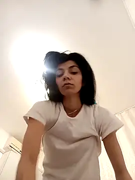 ReneeVoss online show from February 6, 2:49 am