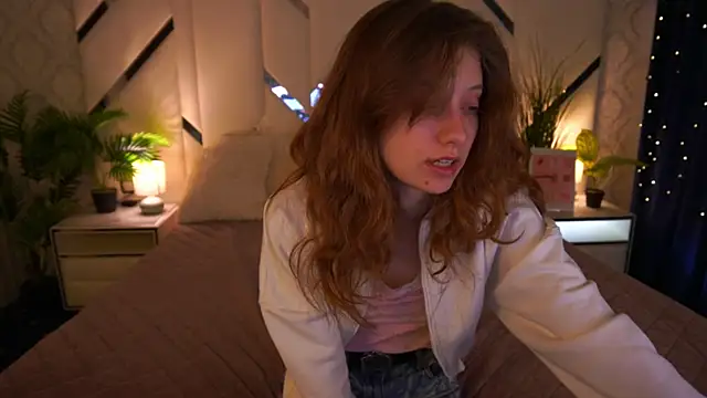 CuteeFoxy online show from February 9, 2:21 pm