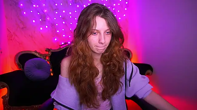 CuteeFoxy online show from February 12, 2:45 pm