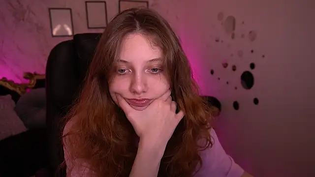 CuteeFoxy online show from April 13, 12:32 pm