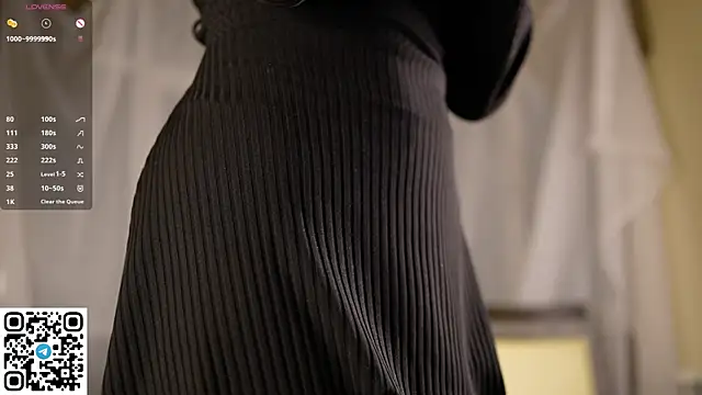 Erosyne online show from April 24, 5:15 pm