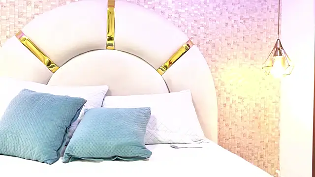 emmy rose25 online show from April 18, 11:36 am