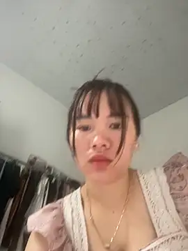 Snapshot of hanaa-show chatting on October 28, 1:09 am hanaa-show online show from October 28, 1:09 am