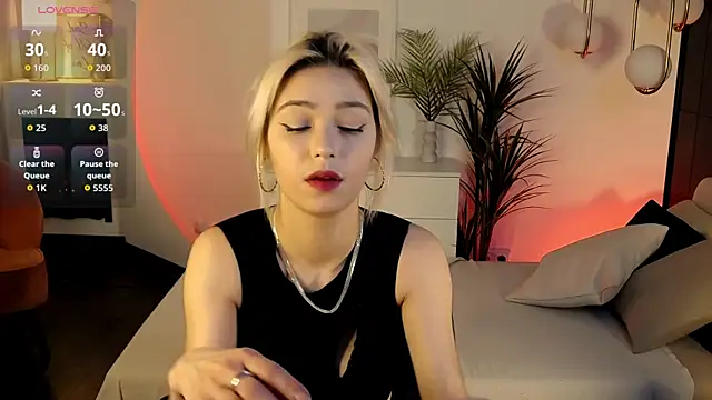 AlysiaSun  online show from October 20, 2:28 pm