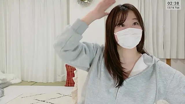 rei-chan online show from December 15, 5:39 pm