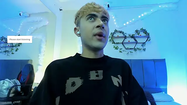 JustinCastiblanco online show from November 7, 11:21 am