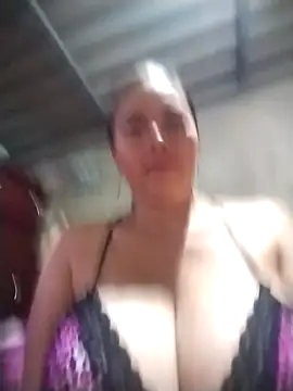 Snapshot of Cristal-sm chatting on November 23, 1:27 am Cristal-sm online show from November 23, 1:27 am