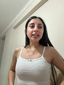 itsmiasofia online show from July 19, 1:42 am