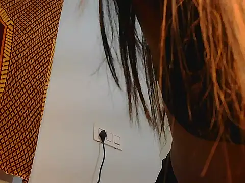 diyasaxena online show from January 10, 5:26 pm