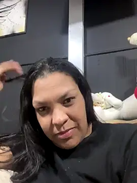 Zamariah online show from December 19, 4:19 am