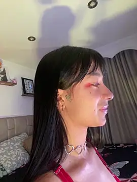 Snapshot of _TiniWild chatting on February 18, 11:11 pm TiniWild online show from February 18, 11:11 pm