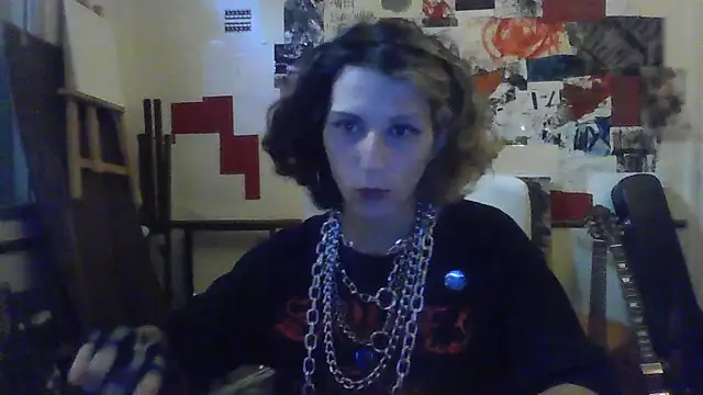 Snapshot of yvessblue chatting on March 3, 8:15 pm yvessblue online show from March 3, 8:15 pm