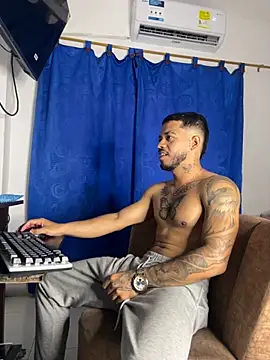 Kylian Alessandro online show from November 9, 8:51 pm