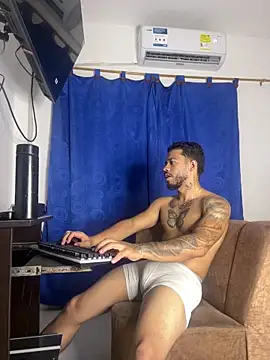 Kylian Alessandro online show from December 20, 6:20 am