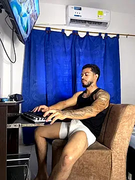 Kylian Alessandro online show from December 20, 6:26 pm