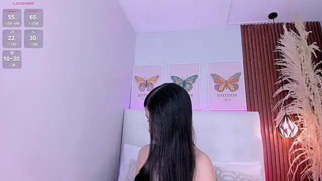 Snapshot of susie_thomsonn chatting on July 3, 1:23 am susie thomsonn online show from July 3, 1:23 am