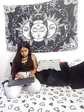 abby n emily online show from November 3, 12:28 pm