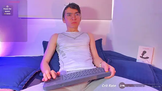 Snapshot of dani_angel_dark chatting on January 6, 9:07 pm dani angel dark online show from January 6, 9:07 pm