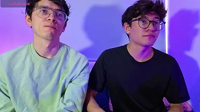 Snapshot of dani_angel_dark chatting on February 16, 7:43 pm dani angel dark online show from February 16, 7:43 pm