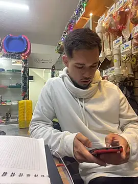 Leonardmoppet online show from December 1, 11:21 pm