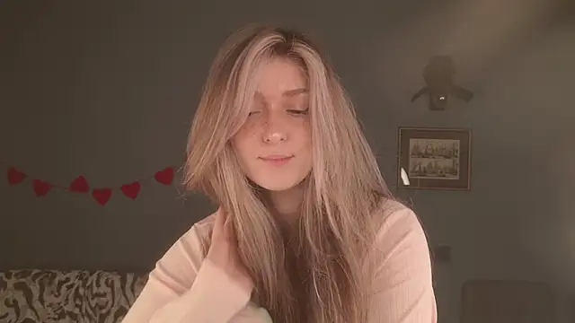 BellaSink online show from April 11, 5:34 am