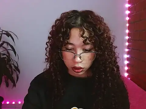 Medussa3033 online show from November 1, 12:12 am