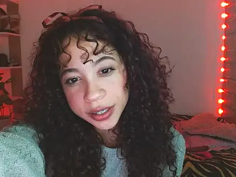 Medussa3033 online show from April 15, 3:35 am