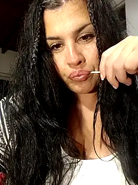 Snapshot of Sexylips200 chatting on October 23, 7:18 am Sexylips200 online show from October 23, 7:18 am