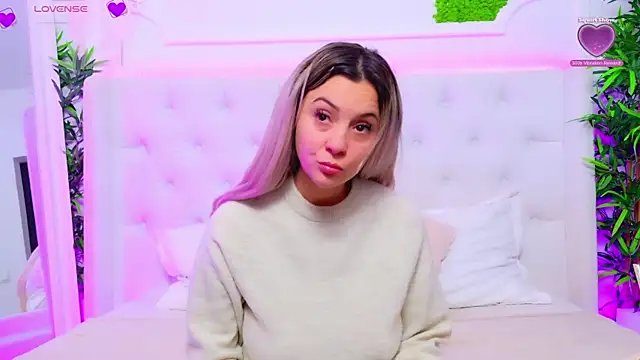 Snapshot of AriannaSins chatting on January 13, 2:22 pm AriannaSins online show from January 13, 2:22 pm