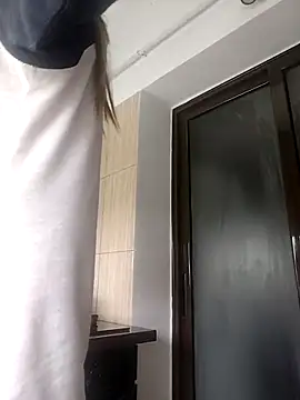 SandyCassie online show from May 10, 5:45 am