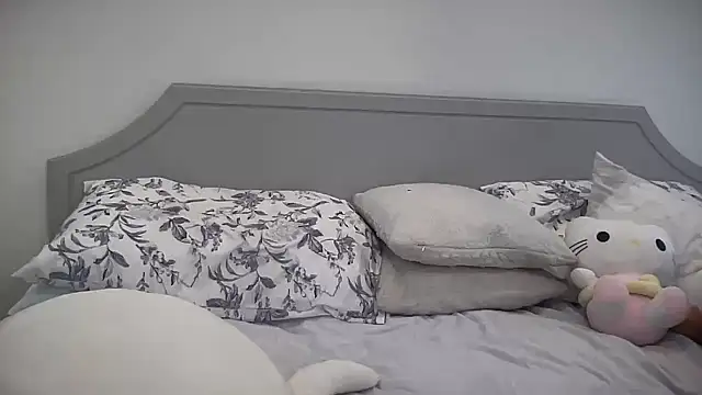 Snapshot of Amiraxevans chatting on February 22, 11:20 am Amiraxevans online show from February 22, 11:20 am