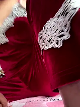 aini-maili online show from October 27, 11:41 pm