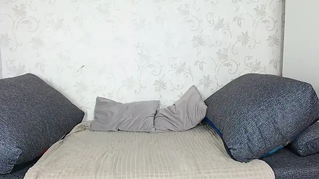 Snapshot of evaa_here_ chatting on February 23, 4:48 pm evaa here online show from February 23, 4:48 pm