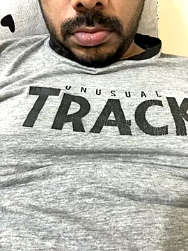 Handsome8677 online show from December 2, 7:31 pm