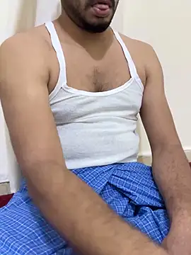 Snapshot of Handsome8677 chatting on April 12, 9:53 pm Handsome8677 online show from April 12, 9:53 pm