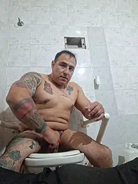 Snapshot of Rueditasss chatting on February 11, 2:33 pm Rueditasss online show from February 11, 2:33 pm