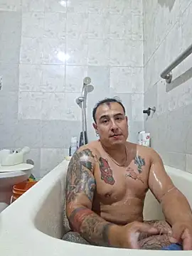 Snapshot of Rueditasss chatting on February 12, 3:01 am Rueditasss online show from February 12, 3:01 am