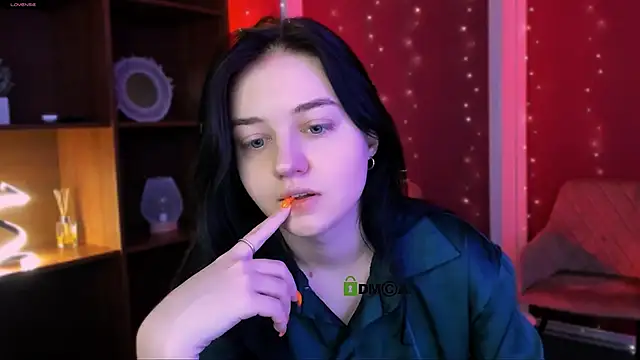 miki ti online show from December 1, 5:56 am