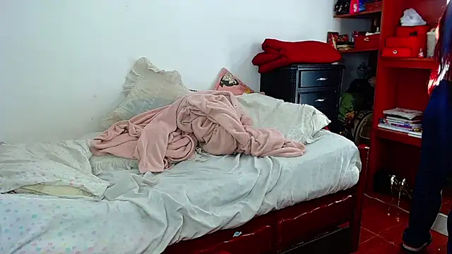 MariamGray1 online show from March 13, 6:09 am