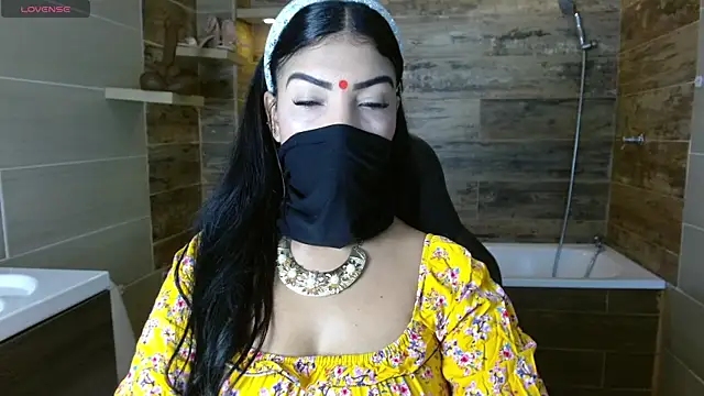 Snapshot of Iniya_Parul chatting on June 1, 2:41 pm Iniya Parul online show from June 1, 2:41 pm