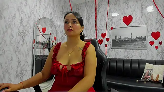 Snapshot of AlexandraMilff chatting on February 19, 4:30 am AlexandraMilff online show from February 19, 4:30 am