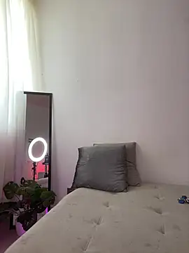 Esmeraldalcl online show from January 15, 9:07 pm