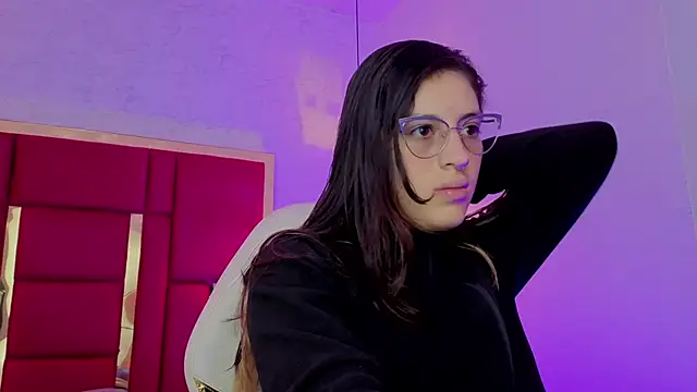 moon winy online show from April 21, 12:00 pm