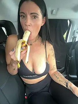 DarkestDreamxox online show from October 28, 1:36 pm