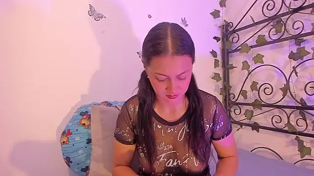 CarolinneMiller online show from February 25, 1:10 pm