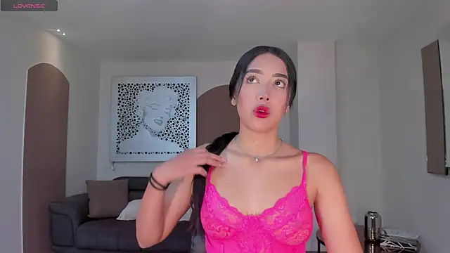 ScarlettBlaze  online show from November 5, 12:05 pm